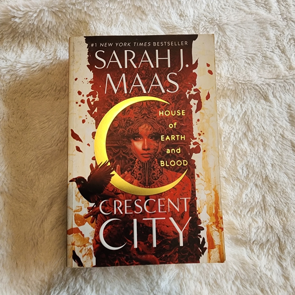 Crescent City House of Earth and Blood Sarah J Maas Paperback
